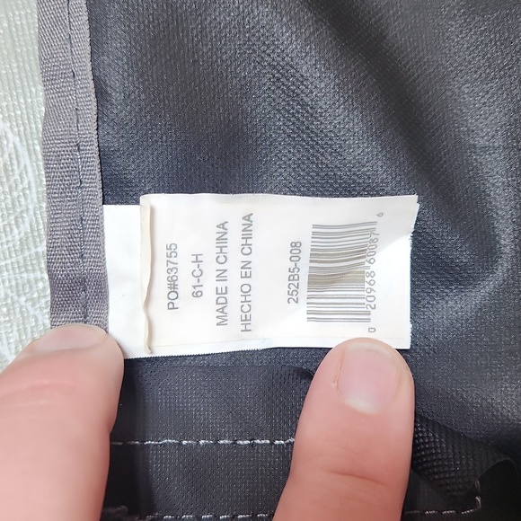 Small Outdoor Products Bag - Picture 4 of 6